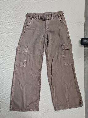 Levi's Women's Cargo Pants in Taupe Brown